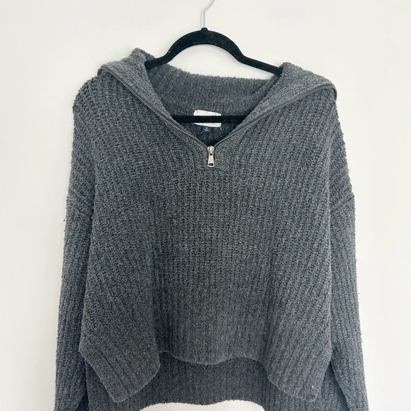 Cozy Gray Women's Sweater - Picture 2 of 5